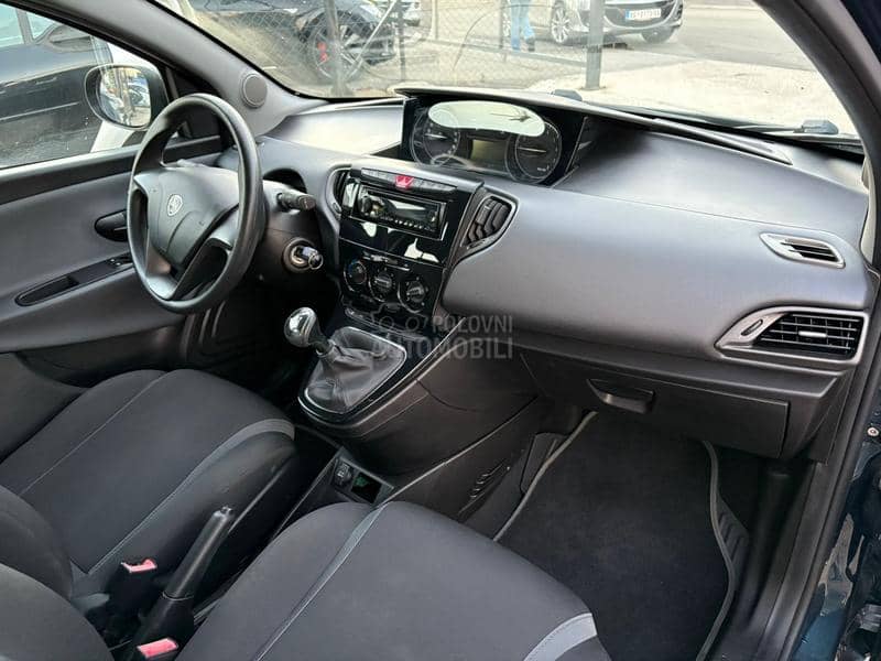 Lancia Ypsilon MATIC  NOV