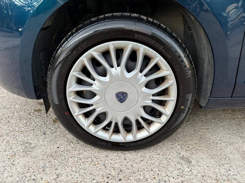 Lancia Ypsilon MATIC  NOV