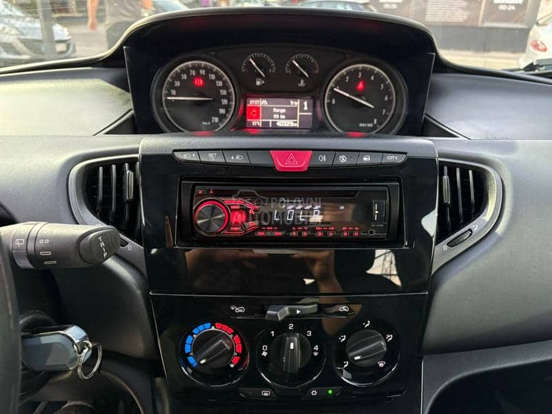 Lancia Ypsilon MATIC  NOV