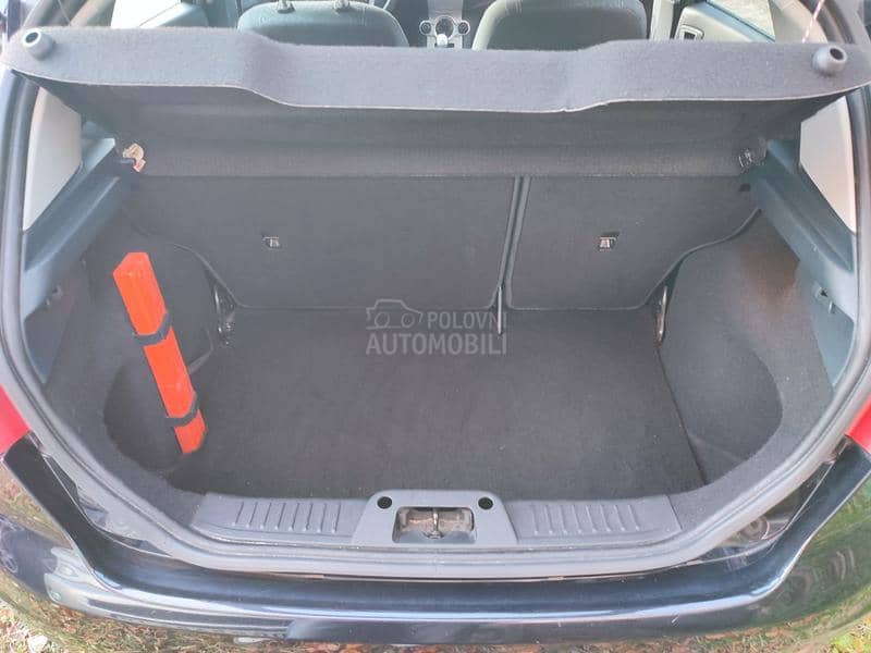 Ford Fiesta 1.6dPark.senzTITANIU Ford Fiesta 1.6dPark.senzTITANIU