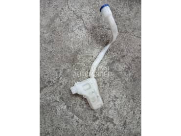 Boca za prskalice za Citroen C4 Cactus od 2012. do 2020. god.