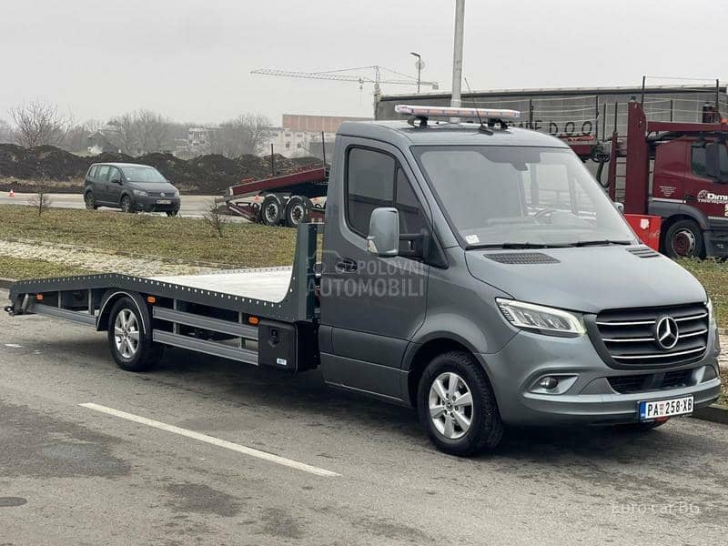 Mercedes Benz Sprinter