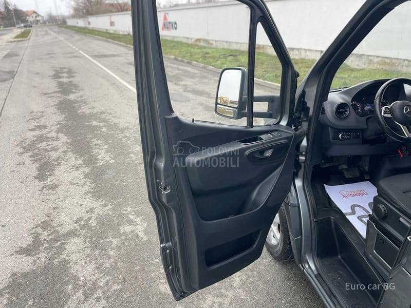 Mercedes Benz Sprinter