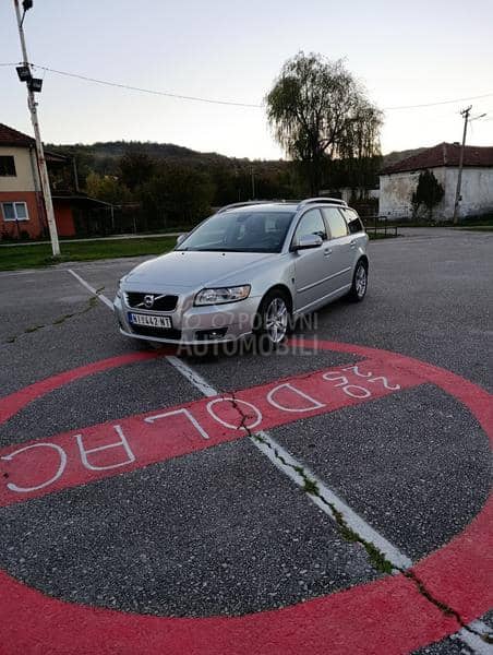 Volvo V50 D4