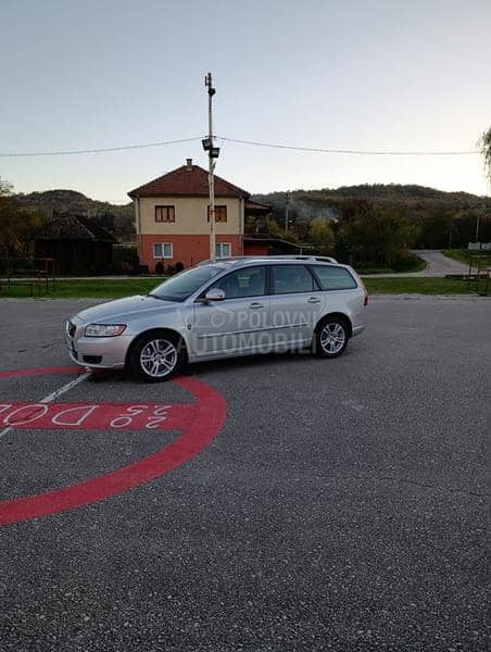 Volvo V50 D4