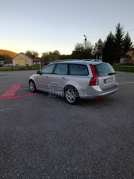 Volvo V50 D4