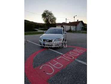 Volvo V50 D4