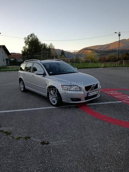 Volvo V50 D4