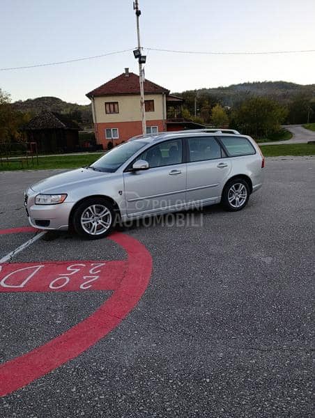 Volvo V50 D4