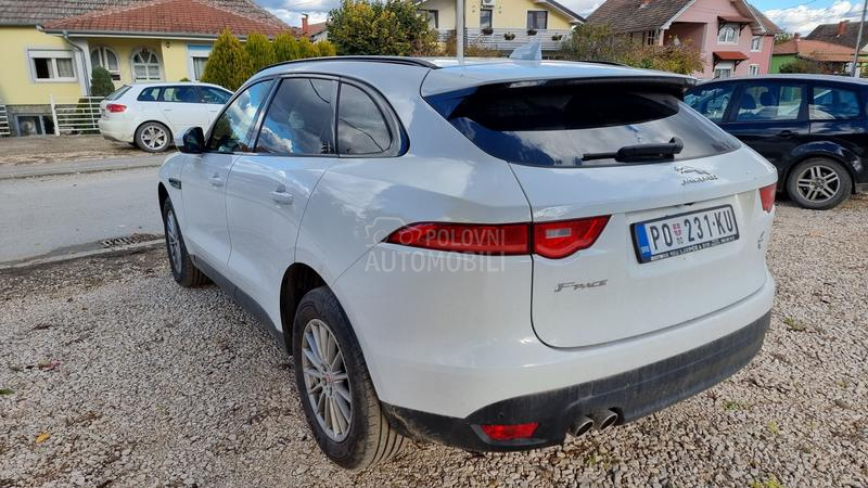 Jaguar F pace 