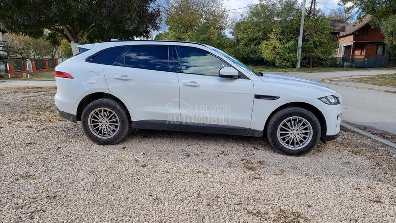 Jaguar F pace 
