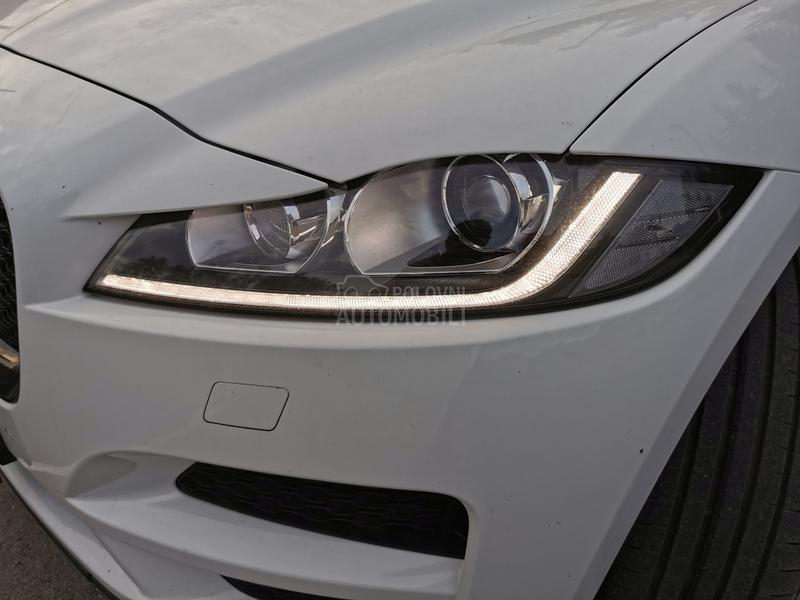 Jaguar F pace 