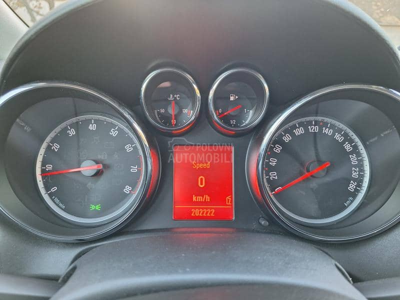 Opel Astra J 1.6 b,0RIGINAL K M