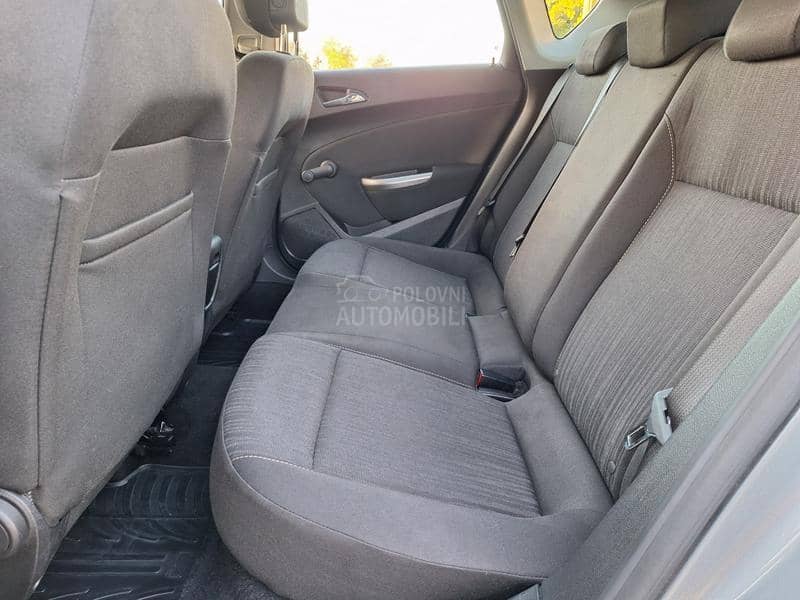 Opel Astra J 1.6 b,0RIGINAL K M