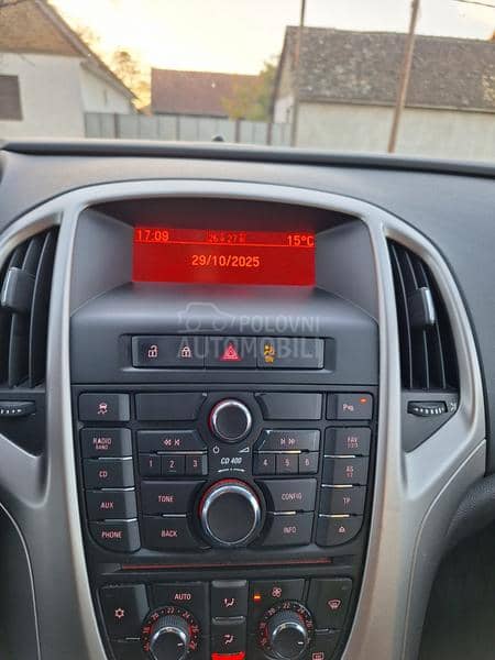 Opel Astra J 1.6 b,0RIGINAL K M