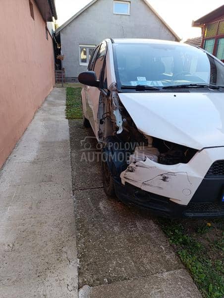 Mitsubishi Colt 