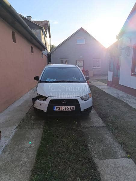 Mitsubishi Colt 