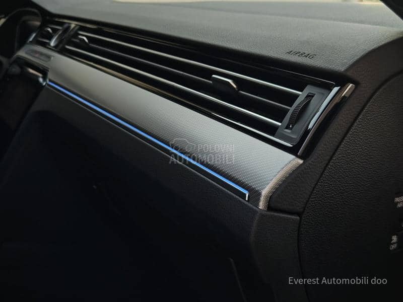 Volkswagen Arteon 2.0TDi/R Line/ HuD