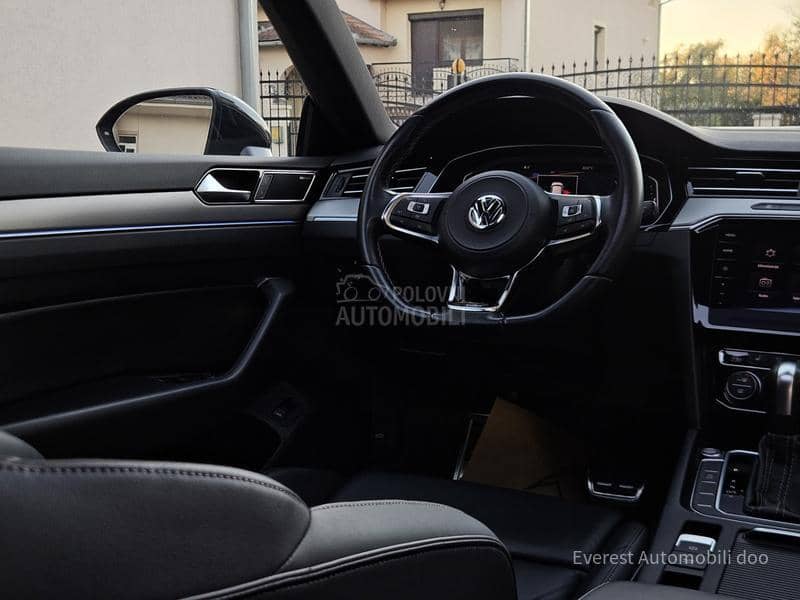 Volkswagen Arteon 2.0TDi/R Line/ HuD