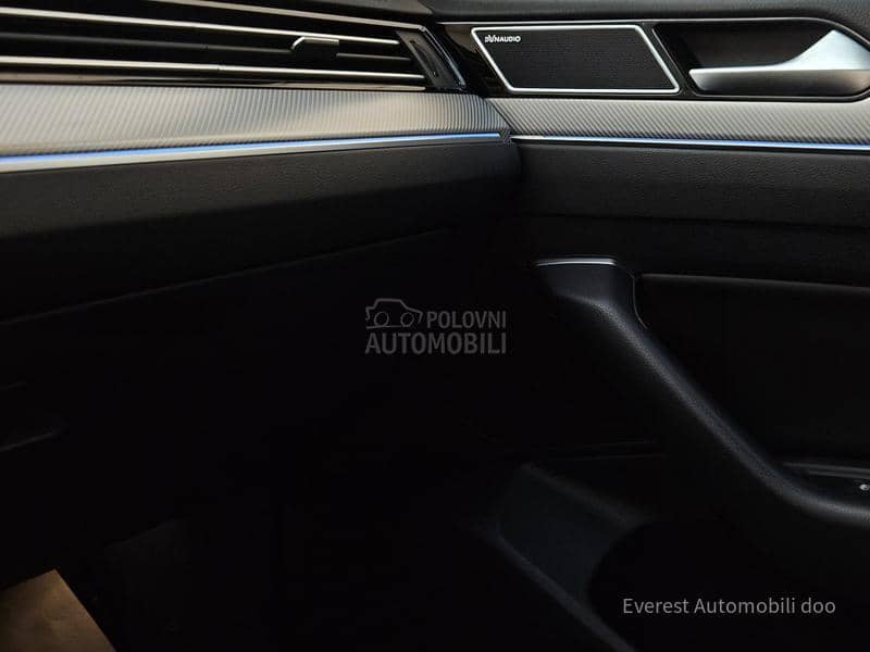 Volkswagen Arteon 2.0TDi/R Line/ HuD