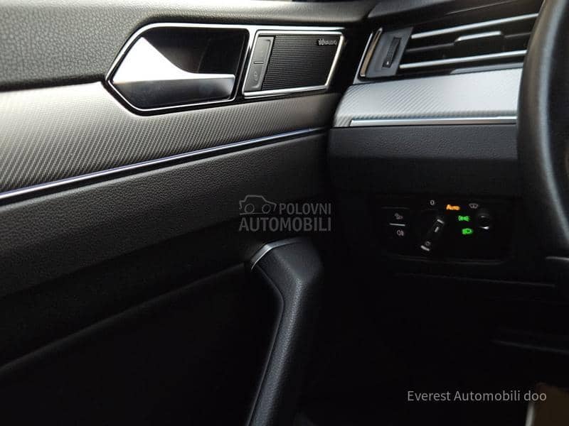 Volkswagen Arteon 2.0TDi/R Line/ HuD