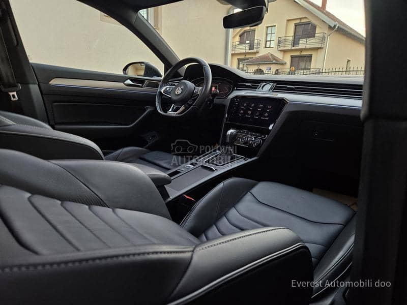 Volkswagen Arteon 2.0TDi/R Line/ HuD