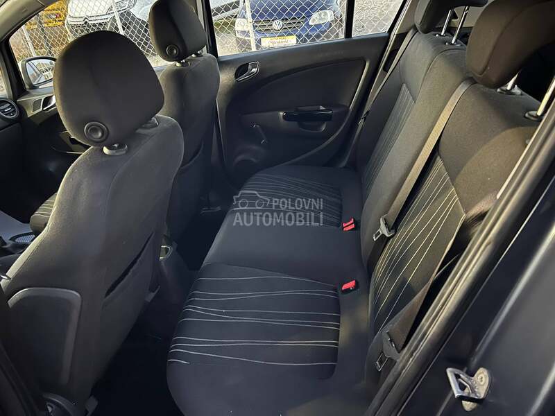 Opel Corsa D 1.4 /CH/