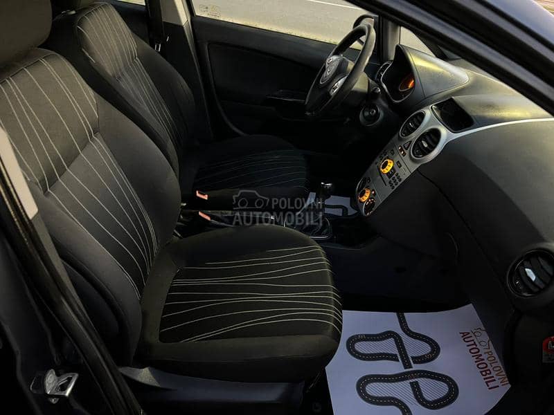 Opel Corsa D 1.4 /CH/