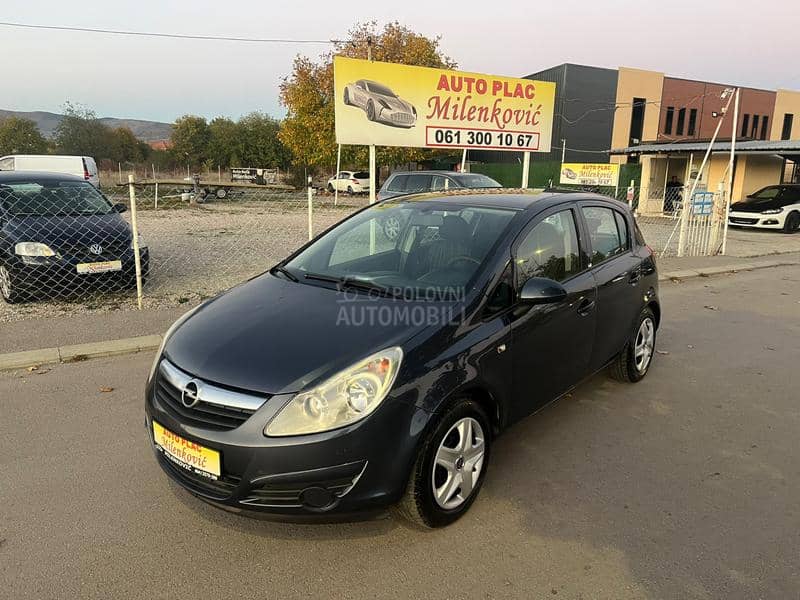 Opel Corsa D 1.4 /CH/