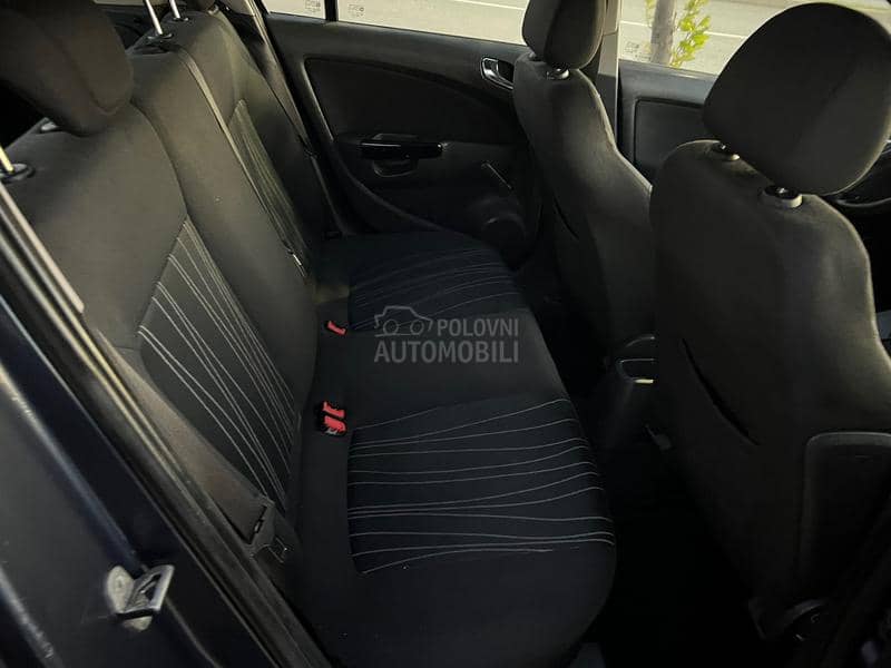 Opel Corsa D 1.4 /CH/