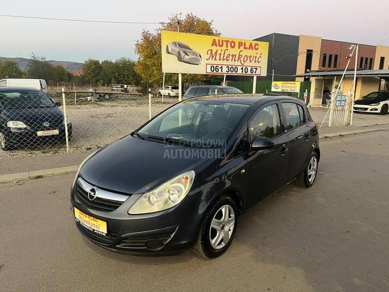 Opel Corsa D 1.4 /CH/