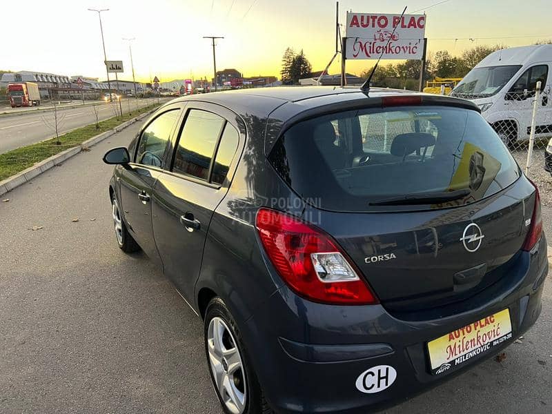 Opel Corsa D 1.4 /CH/