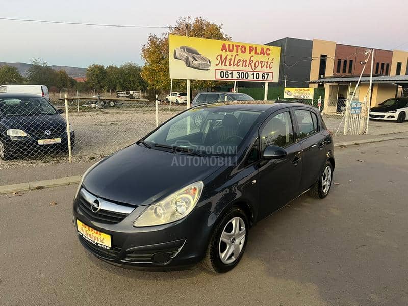 Opel Corsa D 1.4 /CH/
