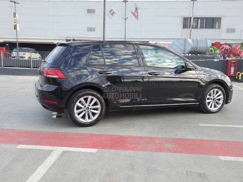 Volkswagen Golf 7 1.6 TDI DSG