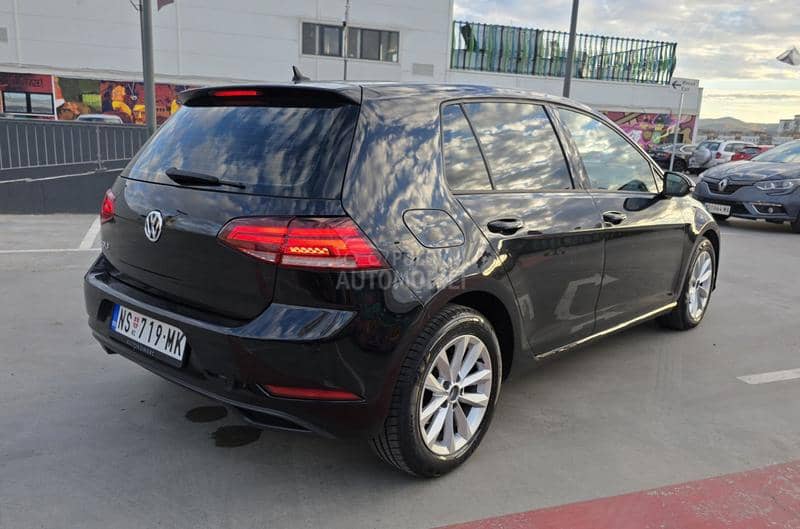 Volkswagen Golf 7 1.6 TDI DSG