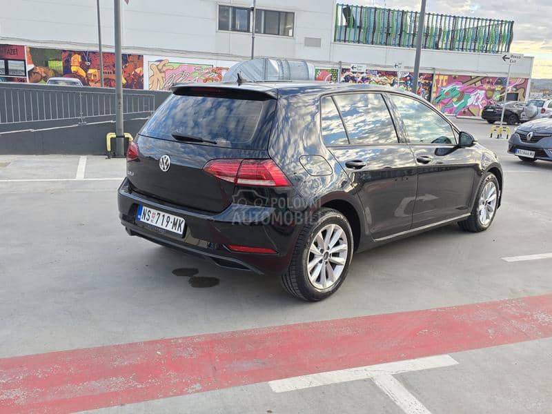 Volkswagen Golf 7 1.6 TDI DSG