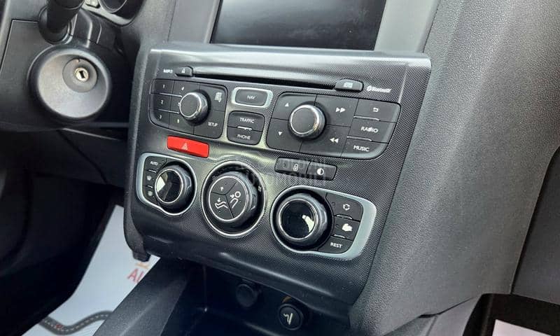 Citroen C4 1.2 EXCLUSIVE