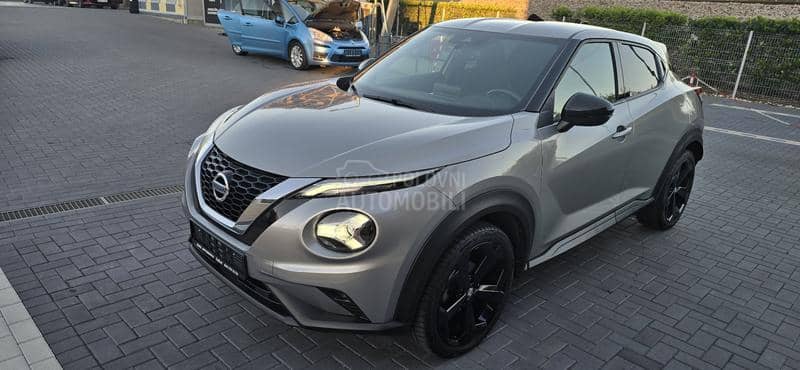 Nissan Juke CAM/car vertical