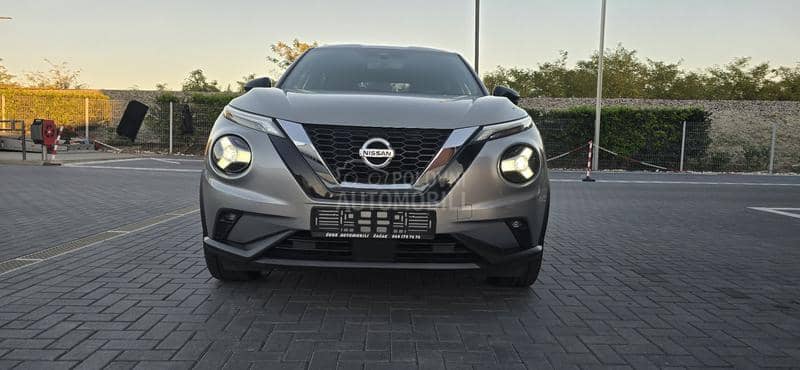 Nissan Juke CAM/car vertical