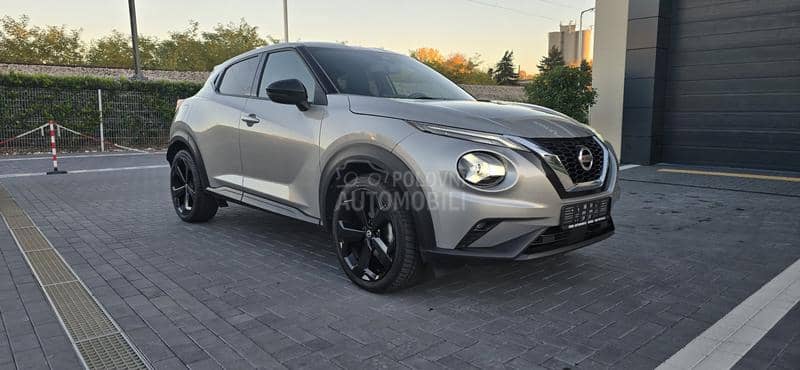 Nissan Juke CAM/car vertical