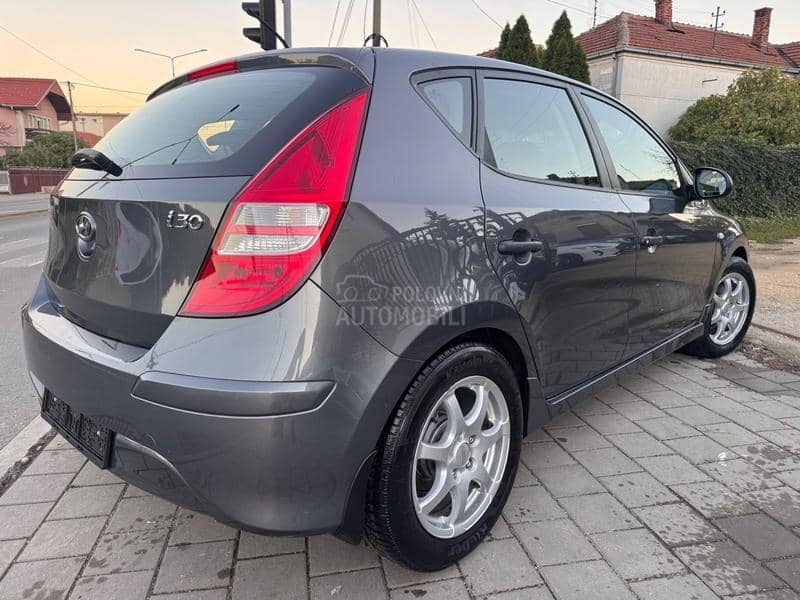 Hyundai i30 1.4 BEN ŠVAJC NOV