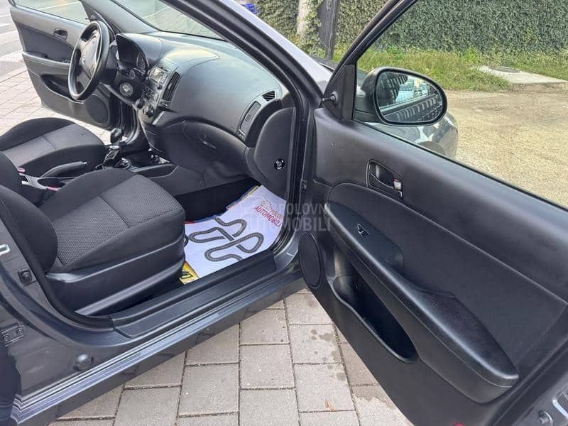 Hyundai i30 1.4 BEN ŠVAJC NOV