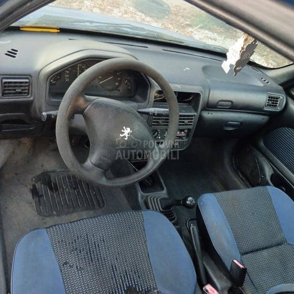 Peugeot 106 -  kompletan auto u delovima