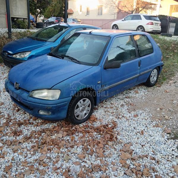 Peugeot 106 -  kompletan auto u delovima