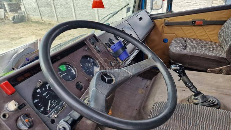 Mercedes Benz 1520