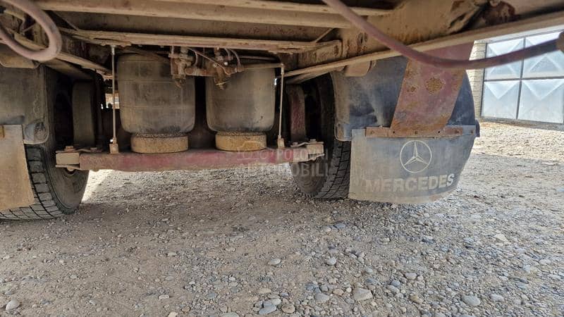 Mercedes Benz 1520