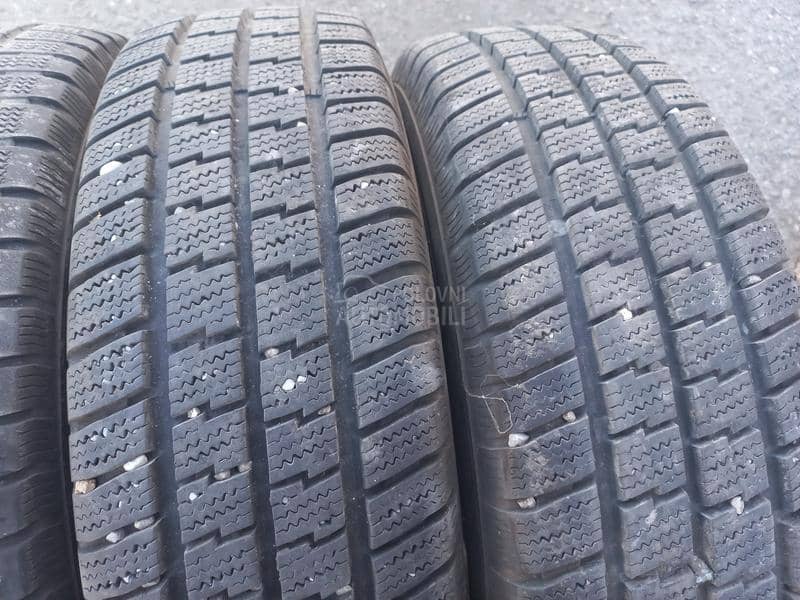 Kingstar 215/75 R16 Zimska