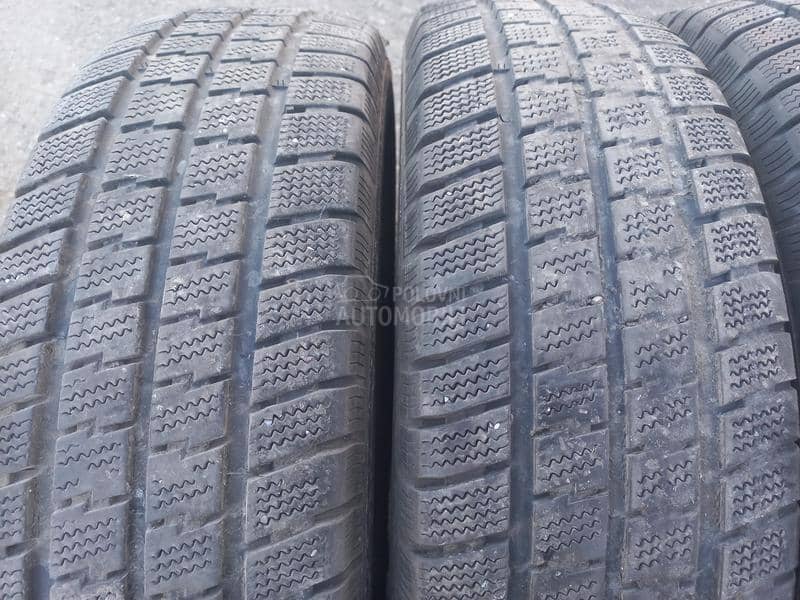 Kingstar 215/75 R16 Zimska