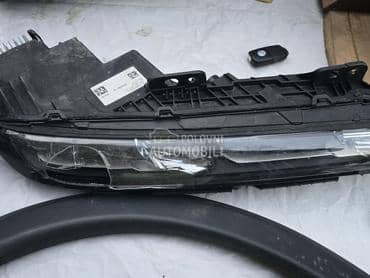 far desni g70 za BMW Serija 7, i7