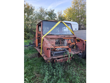 Unimog u 1000 delovi